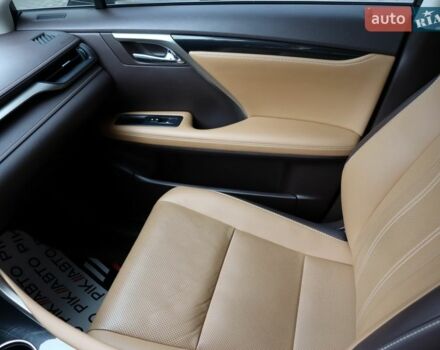 Білий Лексус РХ, об'ємом двигуна 2 л та пробігом 32 тис. км за 39900 $, фото 31 на Automoto.ua