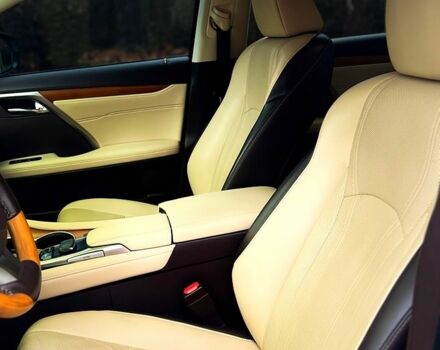 Белый Лексус РХ, объемом двигателя 3.5 л и пробегом 49 тыс. км за 37000 $, фото 11 на Automoto.ua