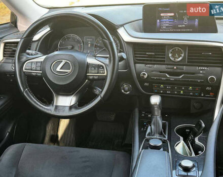 Белый Лексус РХ, объемом двигателя 2 л и пробегом 100 тыс. км за 30999 $, фото 7 на Automoto.ua