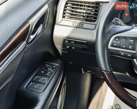 Білий Лексус РХ, об'ємом двигуна 3.46 л та пробігом 125 тис. км за 34000 $, фото 32 на Automoto.ua