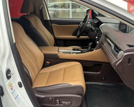 Білий Лексус РХ, об'ємом двигуна 2 л та пробігом 263 тис. км за 26000 $, фото 5 на Automoto.ua