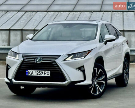 Лексус РХ 2018 в Киеве на Automoto.ua Белый Лексус РХ, объемом двигателя 3.46 л и пробегом 135 тыс. км за 29999 $, фото 1 на Automoto.ua
