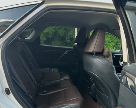 Білий Лексус РХ, об'ємом двигуна 2 л та пробігом 159 тис. км за 33000 $, фото 36 на Automoto.ua