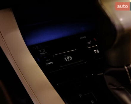 Белый Лексус РХ, объемом двигателя 3.46 л и пробегом 48 тыс. км за 36900 $, фото 19 на Automoto.ua