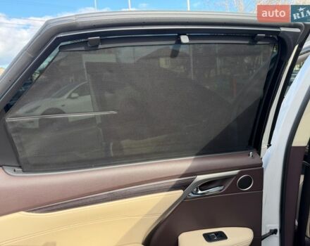 Білий Лексус РХ, об'ємом двигуна 3.46 л та пробігом 77 тис. км за 34000 $, фото 12 на Automoto.ua