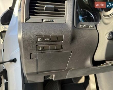 Білий Лексус РХ, об'ємом двигуна 3.5 л та пробігом 62 тис. км за 35500 $, фото 23 на Automoto.ua