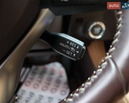 Білий Лексус РХ, об'ємом двигуна 2 л та пробігом 32 тис. км за 39900 $, фото 20 на Automoto.ua