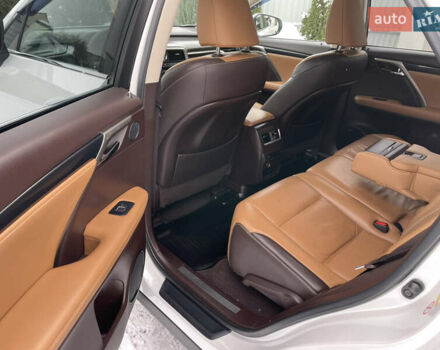 Белый Лексус РХ, объемом двигателя 2 л и пробегом 127 тыс. км за 28700 $, фото 21 на Automoto.ua