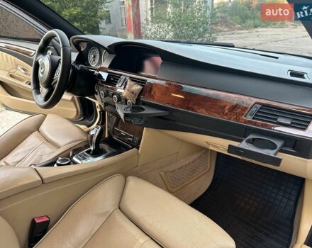 Белый Лексус РХ, объемом двигателя 2 л и пробегом 108 тыс. км за 33500 $, фото 23 на Automoto.ua