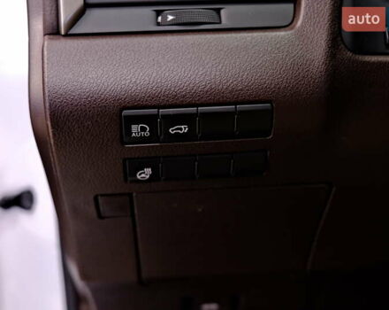 Белый Лексус РХ, объемом двигателя 3.46 л и пробегом 48 тыс. км за 36900 $, фото 26 на Automoto.ua