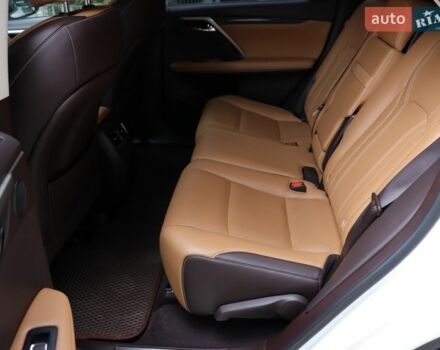 Білий Лексус РХ, об'ємом двигуна 2 л та пробігом 32 тис. км за 39900 $, фото 43 на Automoto.ua