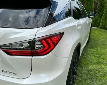 Белый Лексус РХ, объемом двигателя 2 л и пробегом 142 тыс. км за 32500 $, фото 5 на Automoto.ua