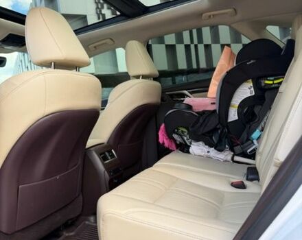 Білий Лексус РХ, об'ємом двигуна 3.46 л та пробігом 77 тис. км за 34000 $, фото 11 на Automoto.ua