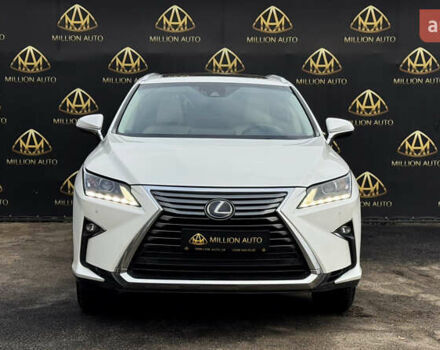 Белый Лексус РХ, объемом двигателя 3.46 л и пробегом 148 тыс. км за 37900 $, фото 1 на Automoto.ua