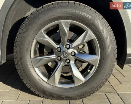Білий Лексус РХ, об'ємом двигуна 3.5 л та пробігом 62 тис. км за 35500 $, фото 6 на Automoto.ua