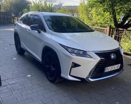 Белый Лексус РХ, объемом двигателя 2 л и пробегом 100 тыс. км за 30999 $, фото 1 на Automoto.ua
