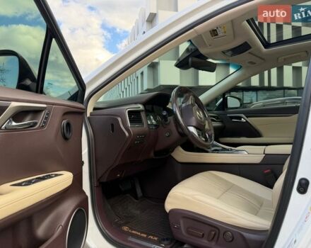 Білий Лексус РХ, об'ємом двигуна 3.46 л та пробігом 77 тис. км за 34000 $, фото 7 на Automoto.ua