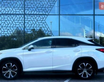 Білий Лексус РХ, об'ємом двигуна 2 л та пробігом 40 тис. км за 39255 $, фото 2 на Automoto.ua