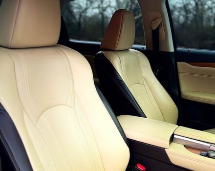 Белый Лексус РХ, объемом двигателя 3.5 л и пробегом 49 тыс. км за 37000 $, фото 10 на Automoto.ua