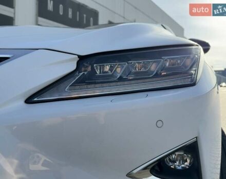 Белый Лексус РХ, объемом двигателя 2 л и пробегом 112 тыс. км за 44000 $, фото 15 на Automoto.ua