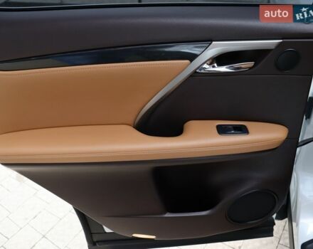 Білий Лексус РХ, об'ємом двигуна 2 л та пробігом 32 тис. км за 39900 $, фото 42 на Automoto.ua