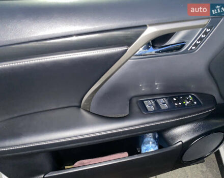 Білий Лексус РХ, об'ємом двигуна 2 л та пробігом 52 тис. км за 42500 $, фото 40 на Automoto.ua