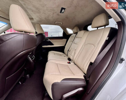 Лексус РХ 2018 в Киеве на Automoto.ua Белый Лексус РХ, объемом двигателя 3.46 л и пробегом 135 тыс. км за 29999 $, фото 49 на Automoto.ua