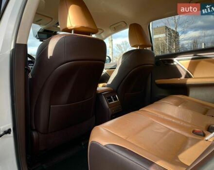 Білий Лексус РХ, об'ємом двигуна 2 л та пробігом 75 тис. км за 38000 $, фото 23 на Automoto.ua