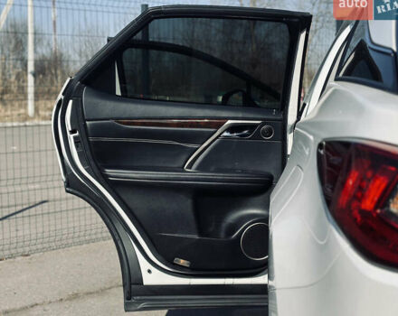 Білий Лексус РХ, об'ємом двигуна 3.46 л та пробігом 125 тис. км за 34000 $, фото 11 на Automoto.ua