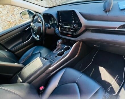 Белый Лексус РХ, объемом двигателя 3.46 л и пробегом 170 тыс. км за 31499 $, фото 10 на Automoto.ua
