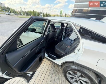 Білий Лексус РХ, об'ємом двигуна 3.46 л та пробігом 170 тис. км за 31500 $, фото 10 на Automoto.ua