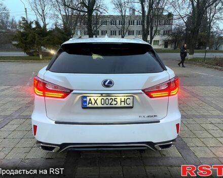 Белый Лексус РХ, объемом двигателя 3.5 л и пробегом 52 тыс. км за 42000 $, фото 5 на Automoto.ua