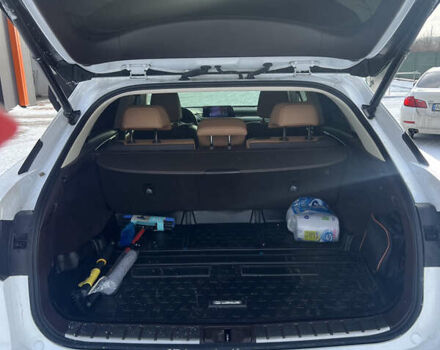 Белый Лексус РХ, объемом двигателя 2 л и пробегом 80 тыс. км за 36000 $, фото 19 на Automoto.ua