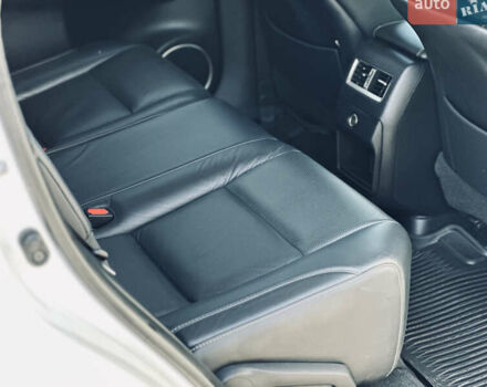 Білий Лексус РХ, об'ємом двигуна 3.46 л та пробігом 125 тис. км за 34000 $, фото 62 на Automoto.ua