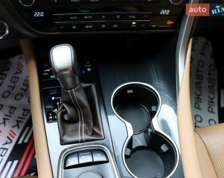 Білий Лексус РХ, об'ємом двигуна 2 л та пробігом 32 тис. км за 39900 $, фото 27 на Automoto.ua