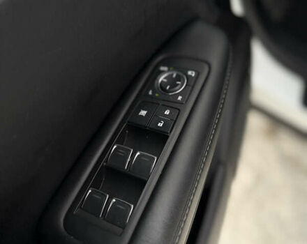 Белый Лексус РХ, объемом двигателя 3.46 л и пробегом 159 тыс. км за 36000 $, фото 13 на Automoto.ua