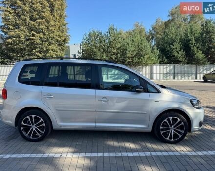 Белый Лексус РХ, объемом двигателя 2 л и пробегом 108 тыс. км за 33500 $, фото 1 на Automoto.ua