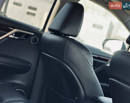 Білий Лексус РХ, об'ємом двигуна 3.46 л та пробігом 125 тис. км за 34000 $, фото 63 на Automoto.ua