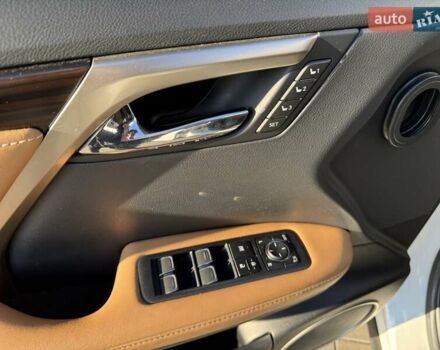 Білий Лексус РХ, об'ємом двигуна 3.5 л та пробігом 62 тис. км за 35500 $, фото 20 на Automoto.ua