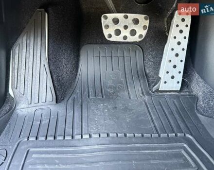 Белый Лексус РХ, объемом двигателя 2 л и пробегом 112 тыс. км за 44000 $, фото 61 на Automoto.ua