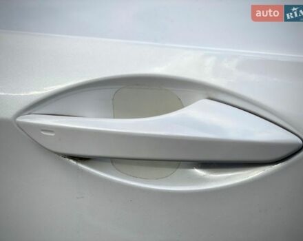 Білий Лексус РХ, об'ємом двигуна 2 л та пробігом 75 тис. км за 38000 $, фото 12 на Automoto.ua