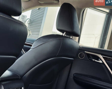 Білий Лексус РХ, об'ємом двигуна 3.46 л та пробігом 125 тис. км за 34000 $, фото 14 на Automoto.ua