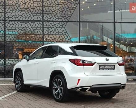 Белый Лексус РХ, объемом двигателя 2 л и пробегом 169 тыс. км за 29468 $, фото 1 на Automoto.ua