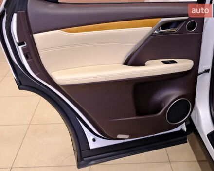 Белый Лексус РХ, объемом двигателя 3.46 л и пробегом 48 тыс. км за 36900 $, фото 35 на Automoto.ua