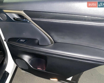 Білий Лексус РХ, об'ємом двигуна 2 л та пробігом 52 тис. км за 42500 $, фото 47 на Automoto.ua