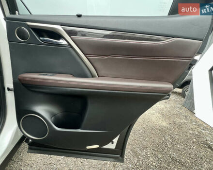 Білий Лексус РХ, об'ємом двигуна 3.46 л та пробігом 61 тис. км за 52000 $, фото 40 на Automoto.ua