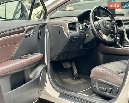 Білий Лексус РХ, об'ємом двигуна 3.46 л та пробігом 61 тис. км за 52000 $, фото 52 на Automoto.ua