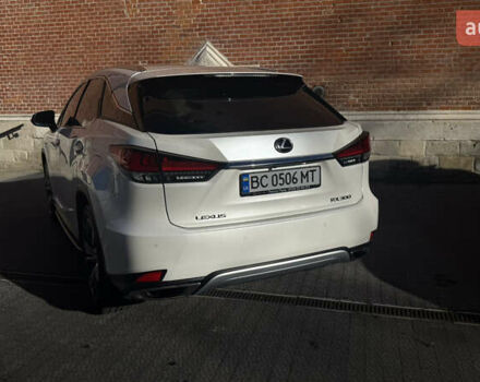 Белый Лексус РХ, объемом двигателя 2 л и пробегом 66 тыс. км за 47999 $, фото 3 на Automoto.ua
