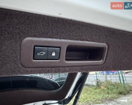 Белый Лексус РХ, объемом двигателя 3.5 л и пробегом 89 тыс. км за 39500 $, фото 33 на Automoto.ua