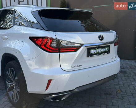 Білий Лексус РХ, об'ємом двигуна 2 л та пробігом 157 тис. км за 33000 $, фото 48 на Automoto.ua